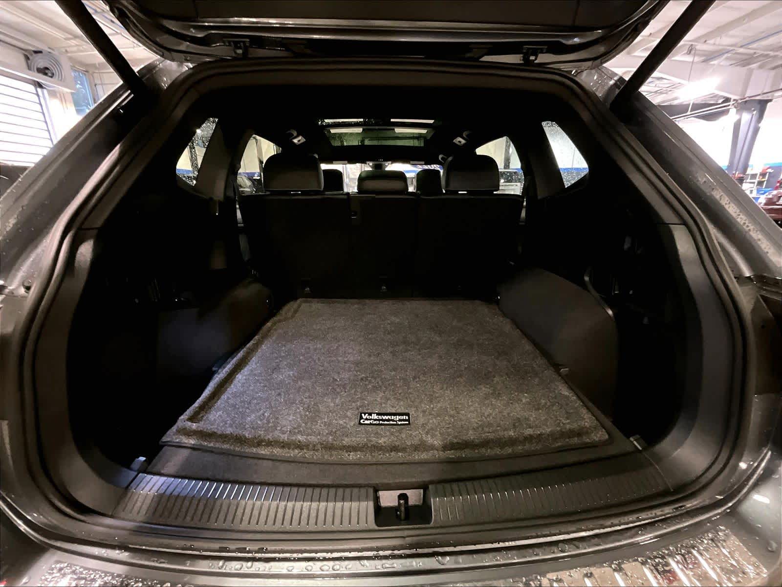 2022 Volkswagen Tiguan SE R-Line Black - Photo 11