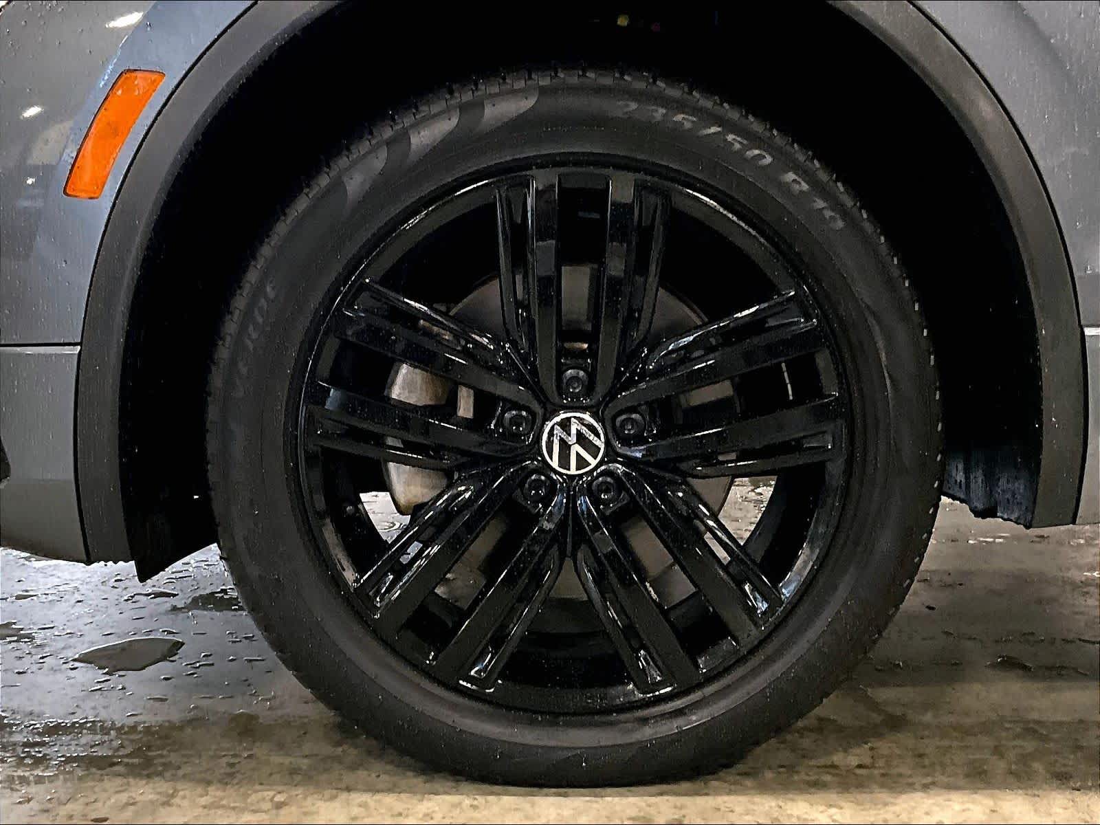 2022 Volkswagen Tiguan SE R-Line Black - Photo 6