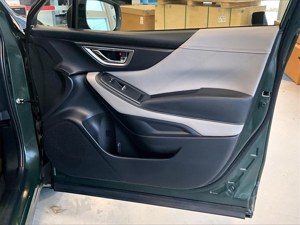 2023 Subaru Forester Limited - Photo 12