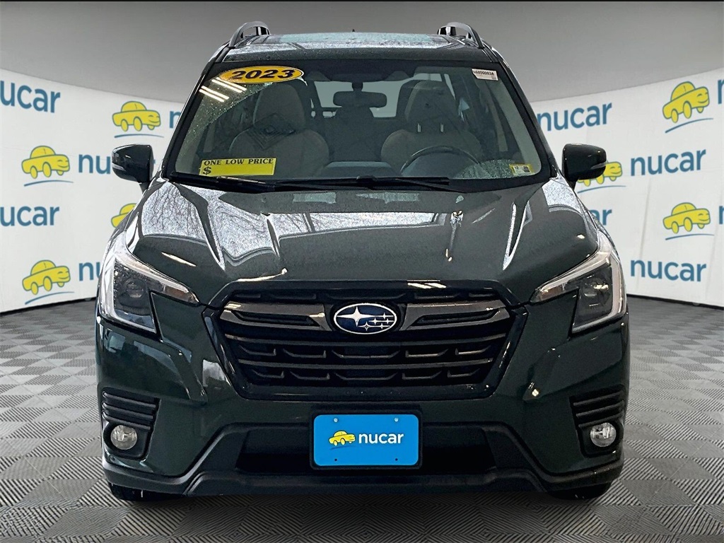 2023 Subaru Forester Limited - Photo 2