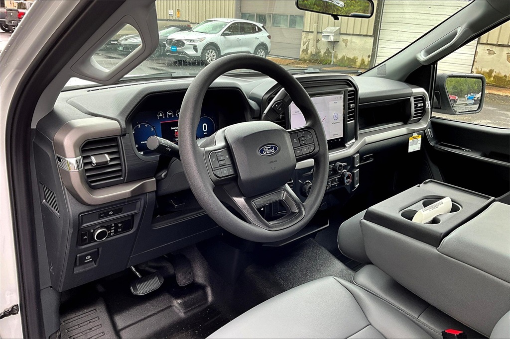 2025 Ford F-150 XL - Photo 6