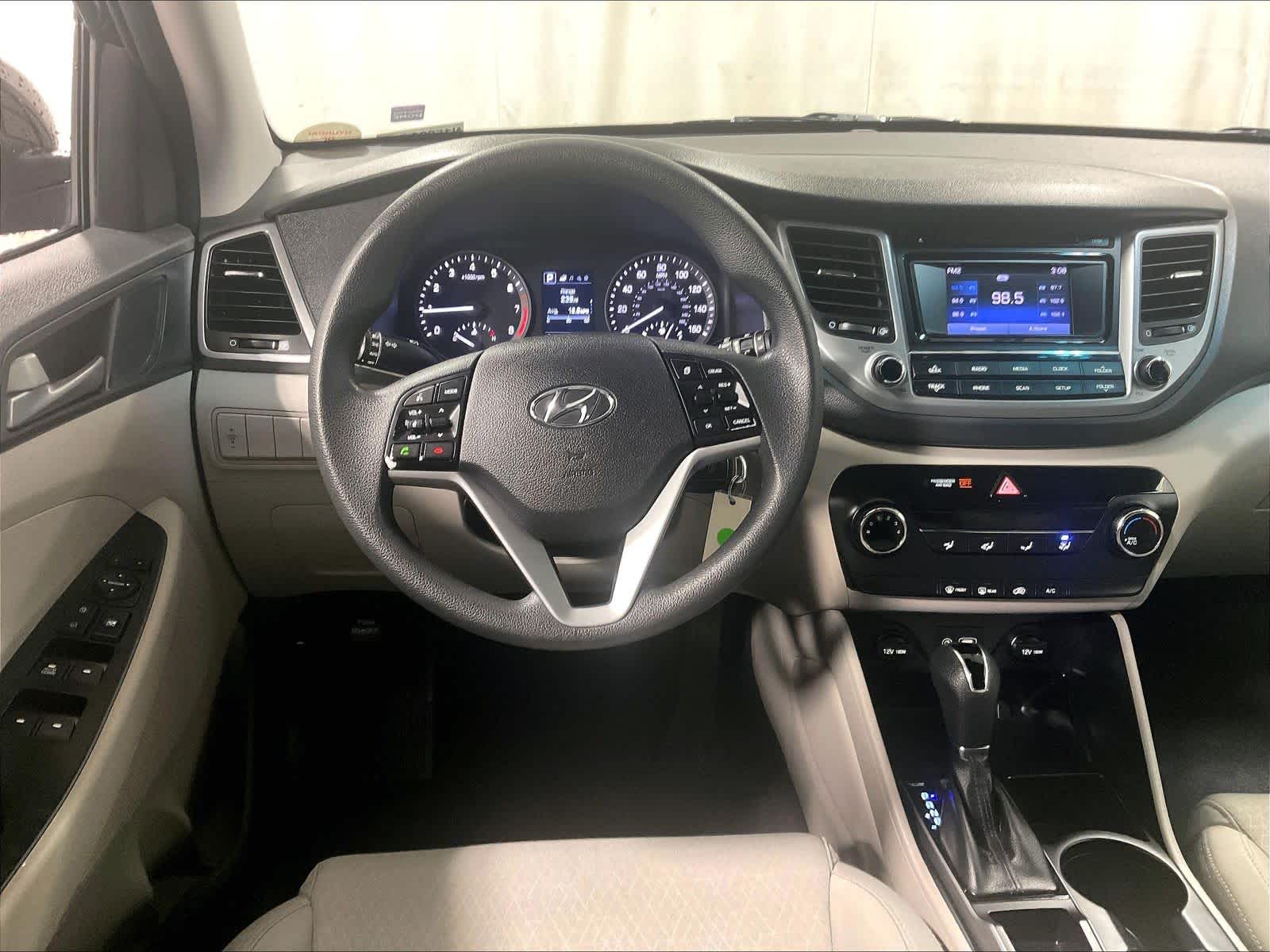 2018 Hyundai Tucson SE - Photo 18