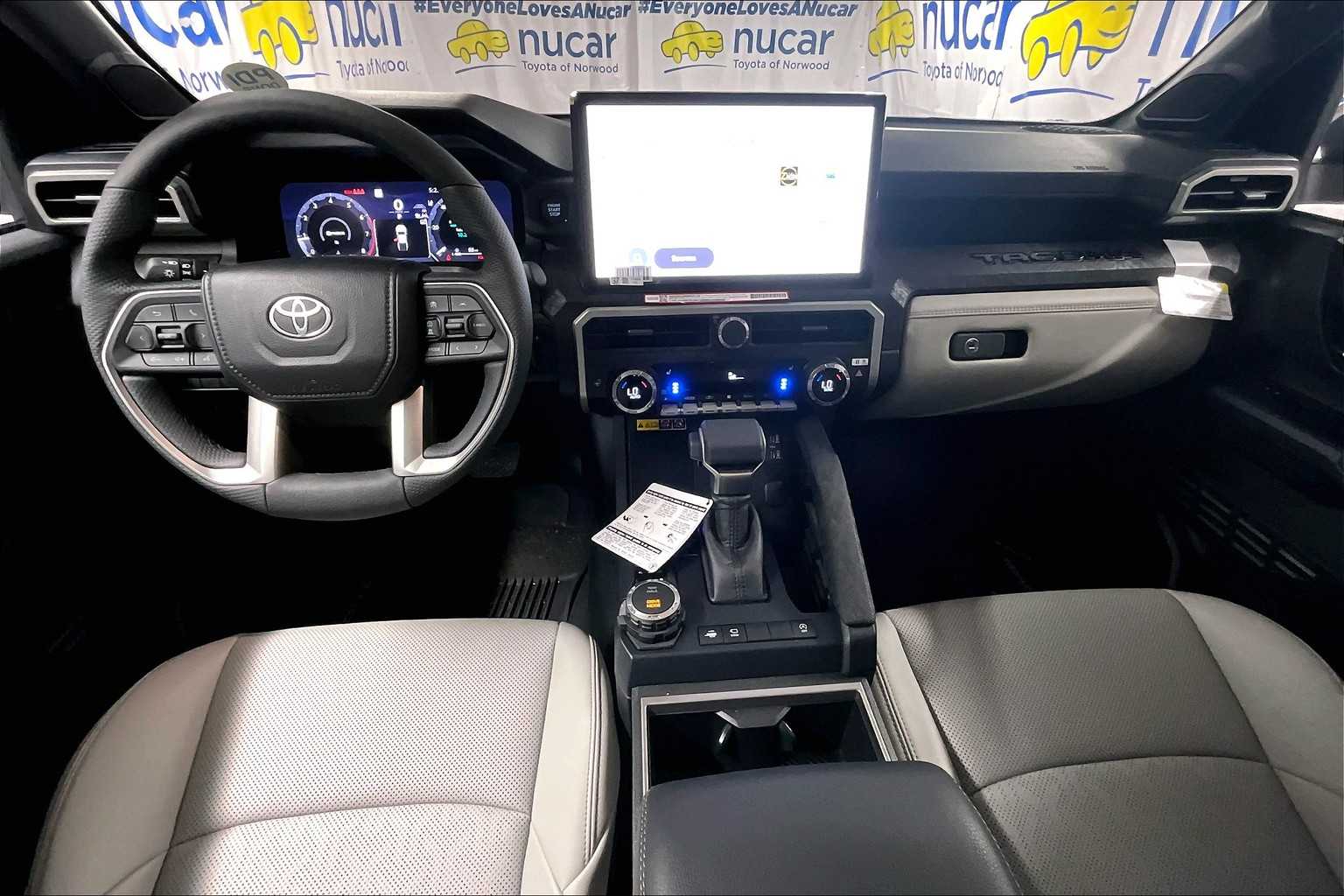 2025 Toyota Tacoma Limited - Photo 12