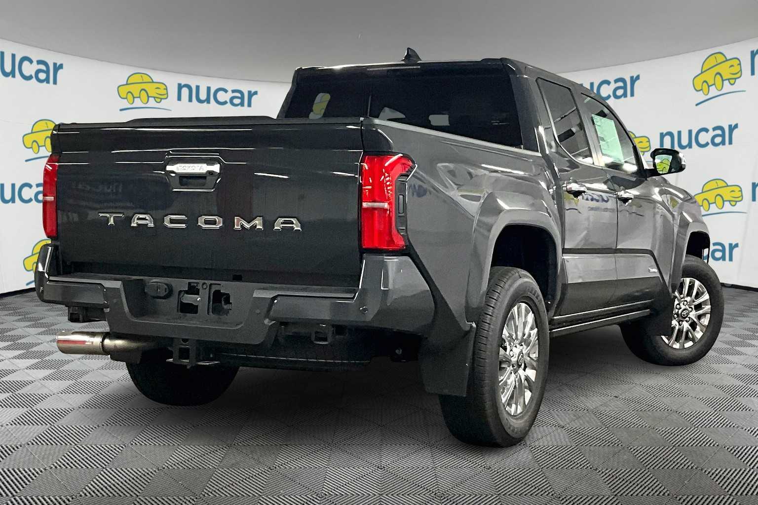 2025 Toyota Tacoma Limited - Photo 7