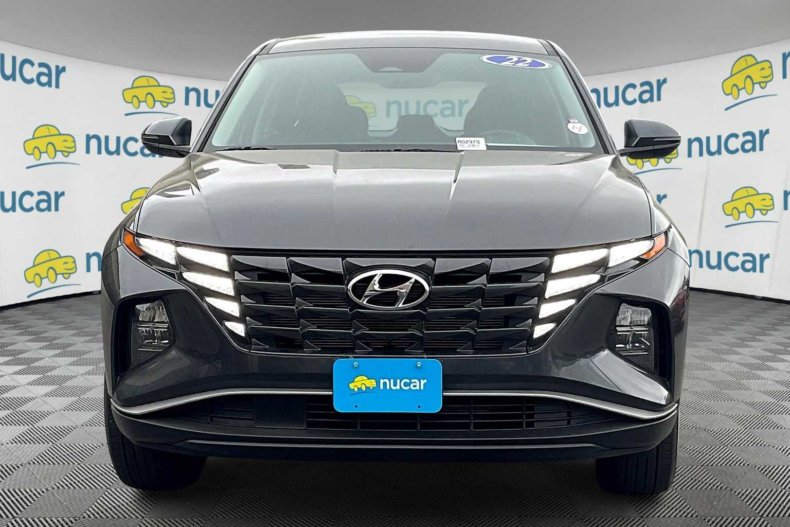 2022 Hyundai Tucson SE - Photo 2