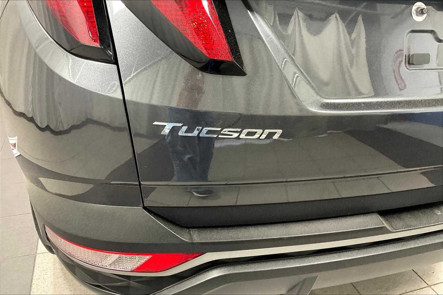 2022 Hyundai Tucson SE - Photo 28