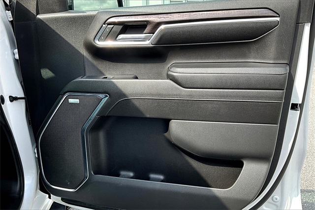 2023 Chevrolet Silverado 1500 LTZ - Photo 12