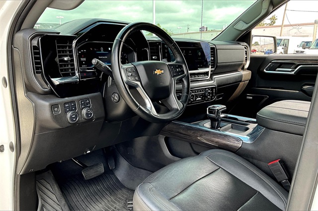 2023 Chevrolet Silverado 1500 LTZ - Photo 8