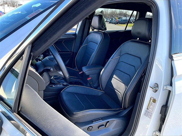 2022 Volkswagen Tiguan 2.0T SEL R-Line - Photo 10