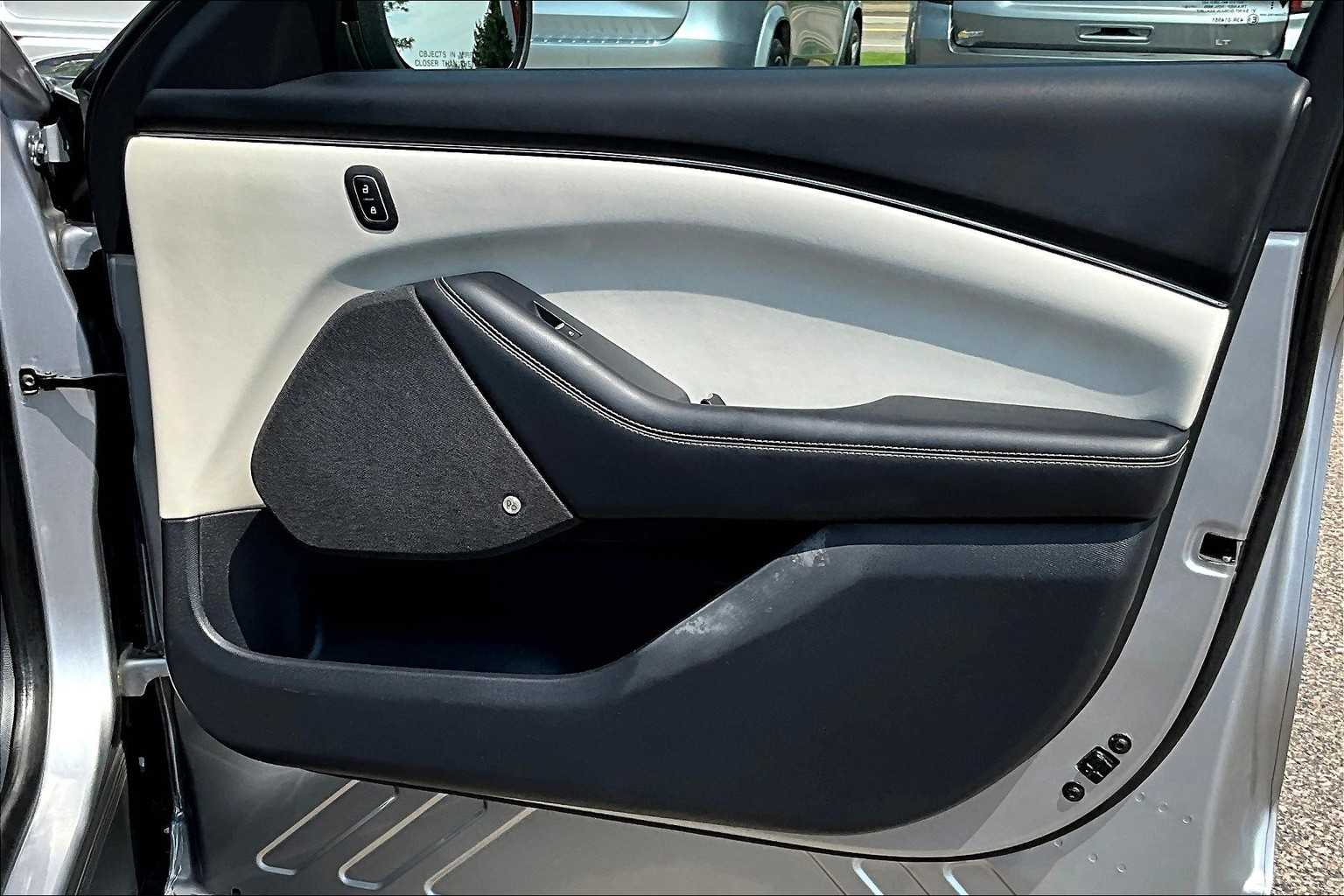 2021 Ford Mustang Mach-E Premium - Photo 12