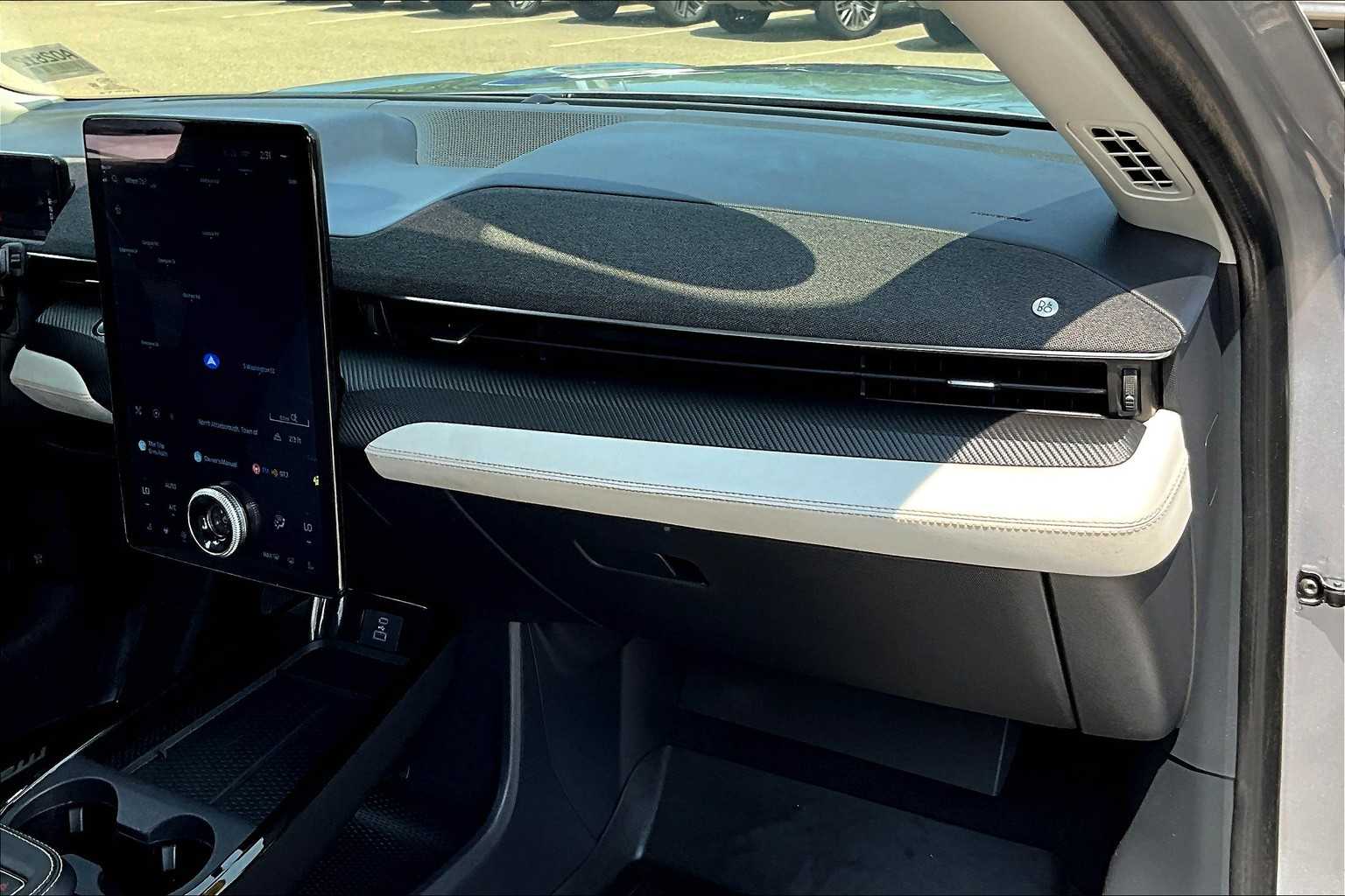 2021 Ford Mustang Mach-E Premium - Photo 13
