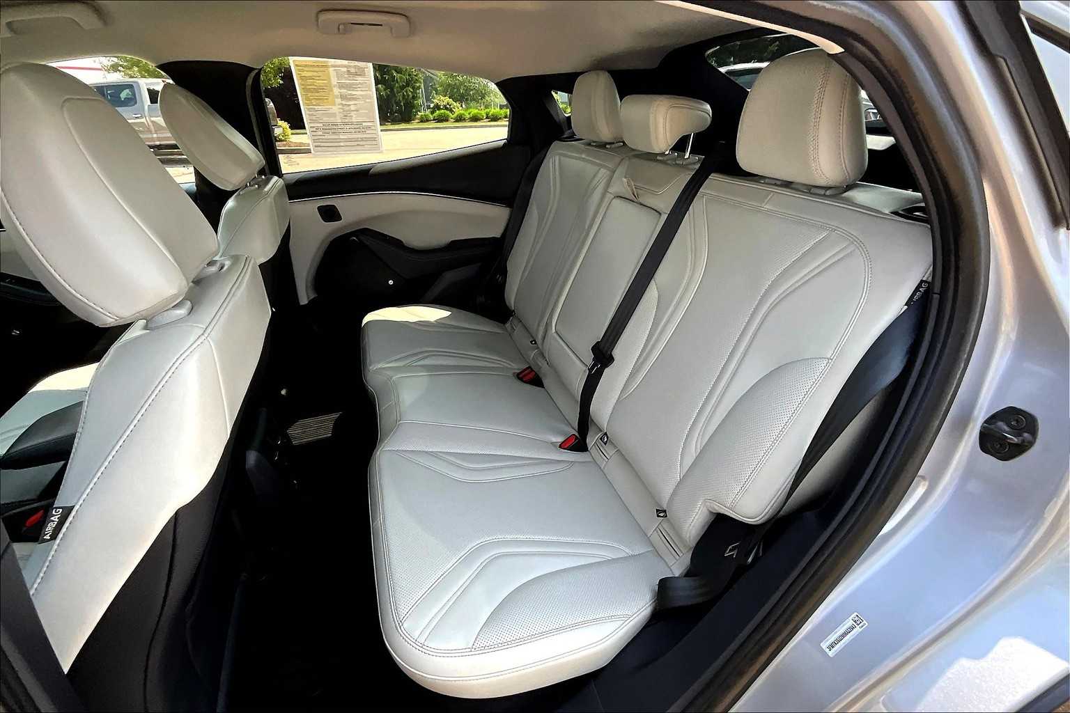 2021 Ford Mustang Mach-E Premium - Photo 15