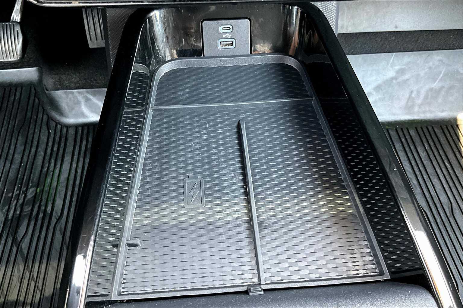 2021 Ford Mustang Mach-E Premium - Photo 26
