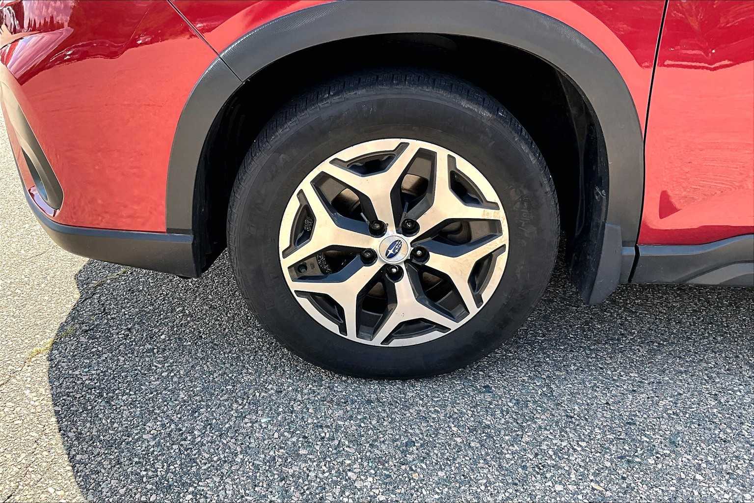 2020 Subaru Forester Premium - Photo 4