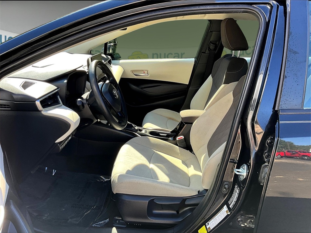 2021 Toyota Corolla LE - Photo 12