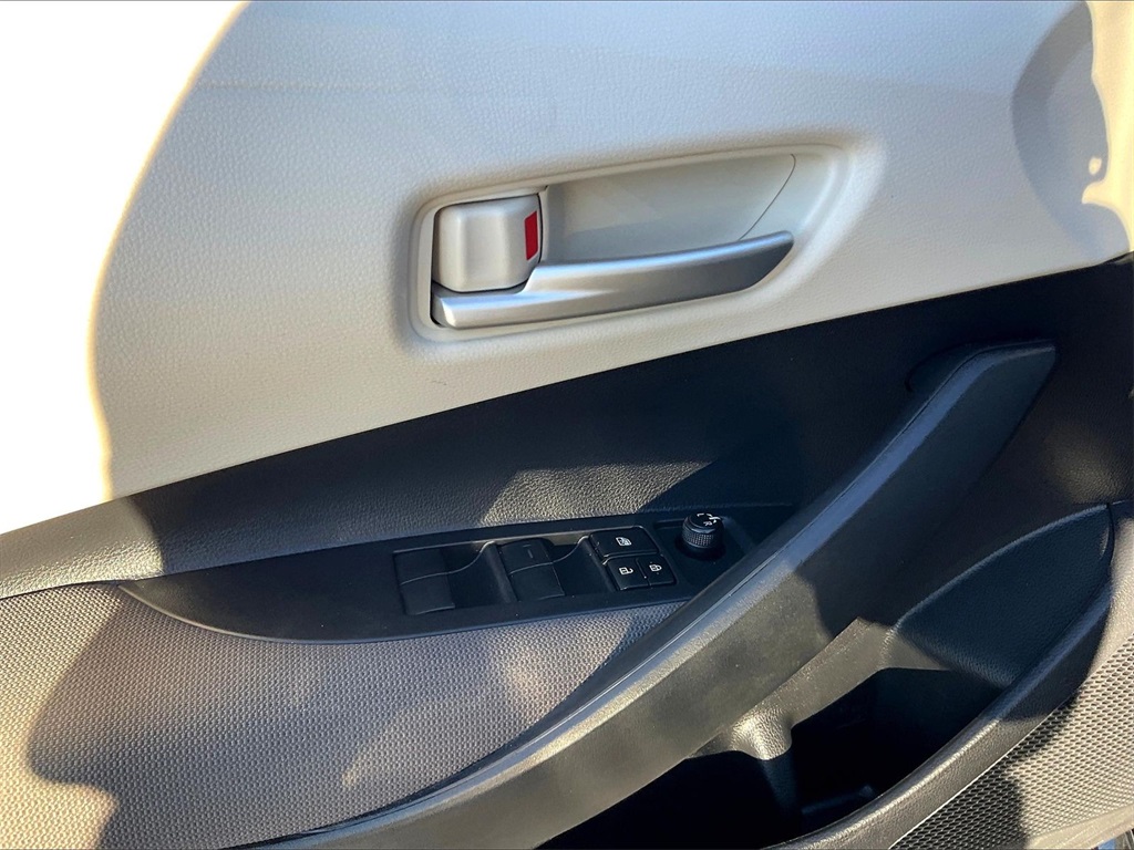 2021 Toyota Corolla LE - Photo 34
