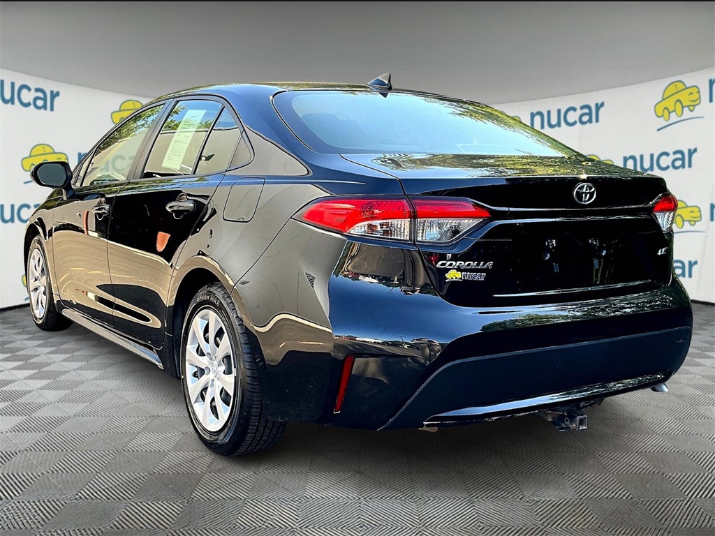 2021 Toyota Corolla LE - Photo 5