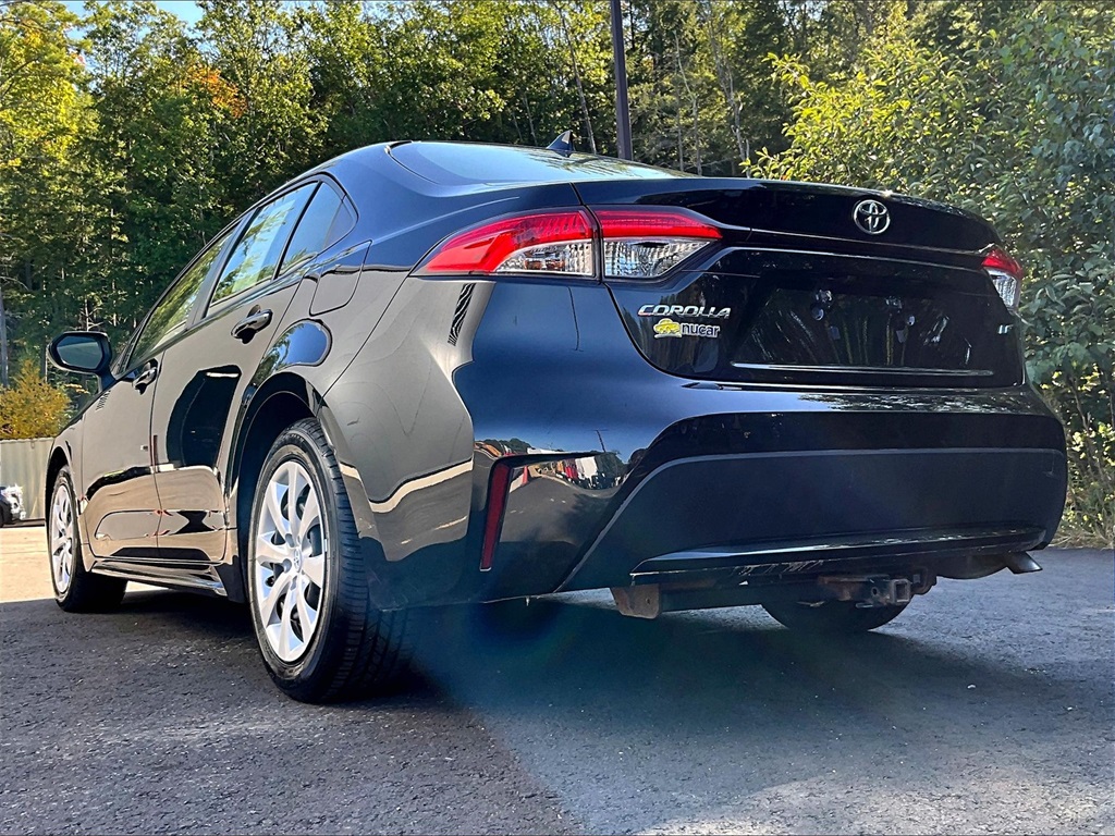 2021 Toyota Corolla LE - Photo 6