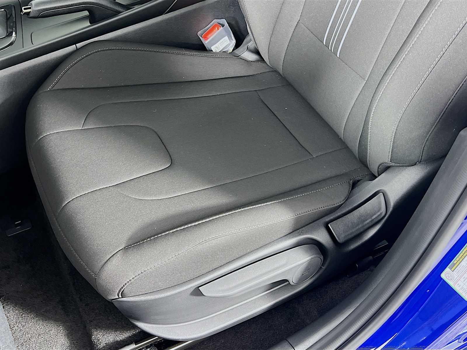 2025 Hyundai Elantra SEL Sport - Photo 16