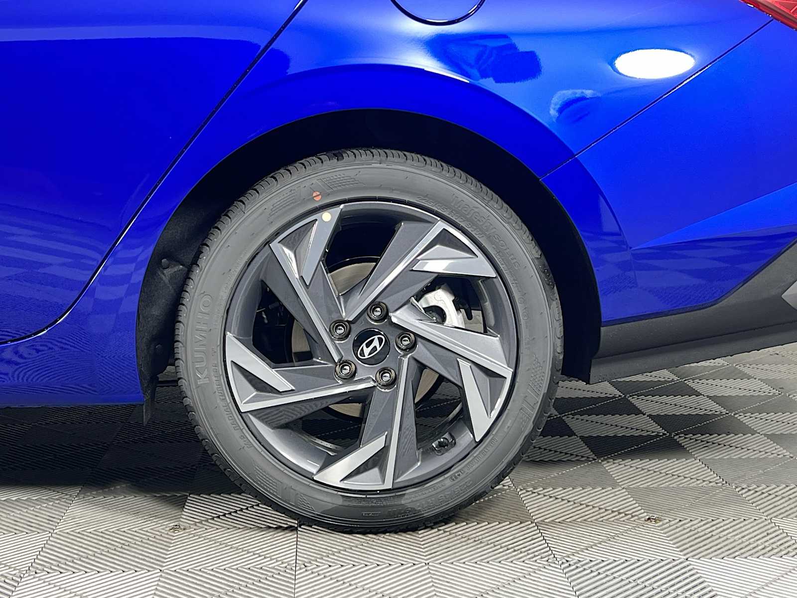 2025 Hyundai Elantra SEL Sport - Photo 18