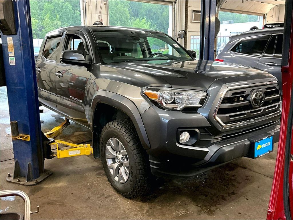2018 Toyota Tacoma SR5 Double Cab 4x4