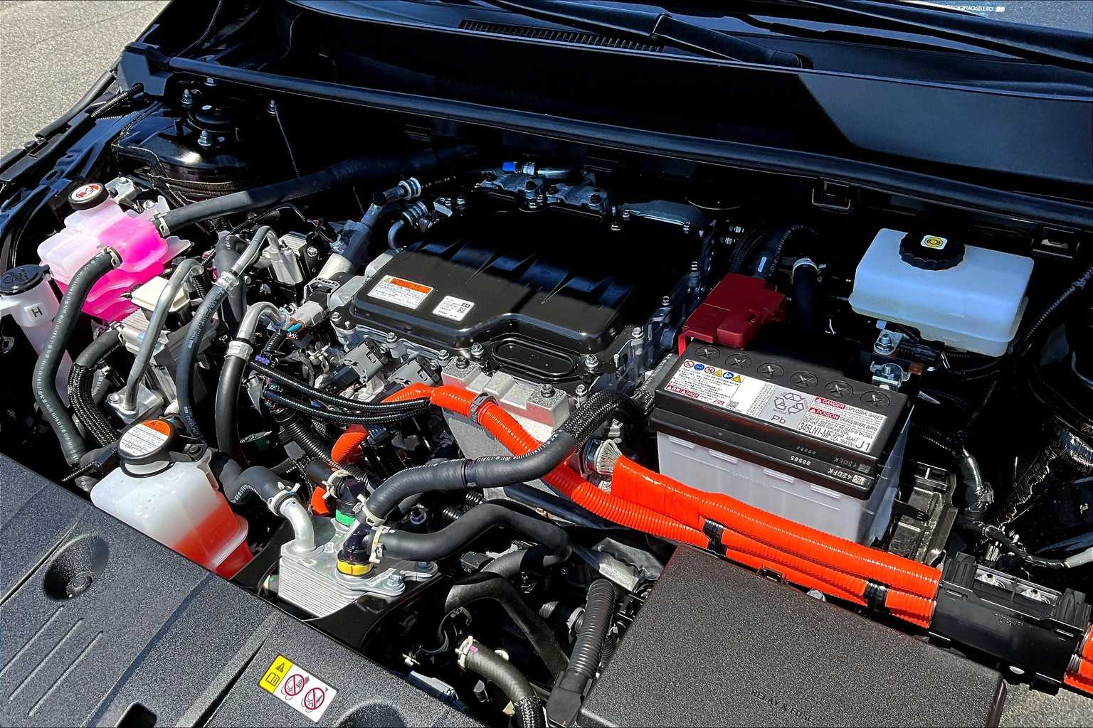 2024 Toyota bZ4X Limited - Photo 35
