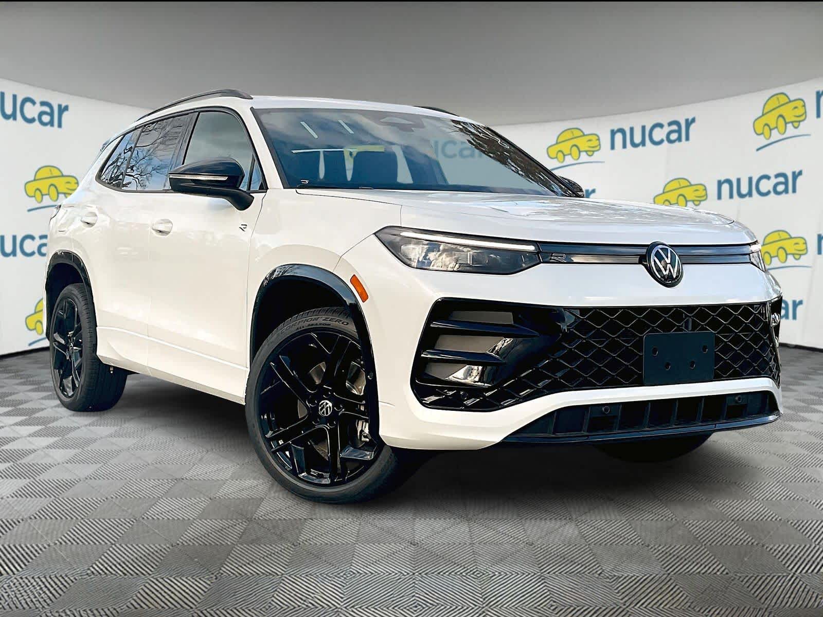 2025 Volkswagen Tiguan SE R-Line Black