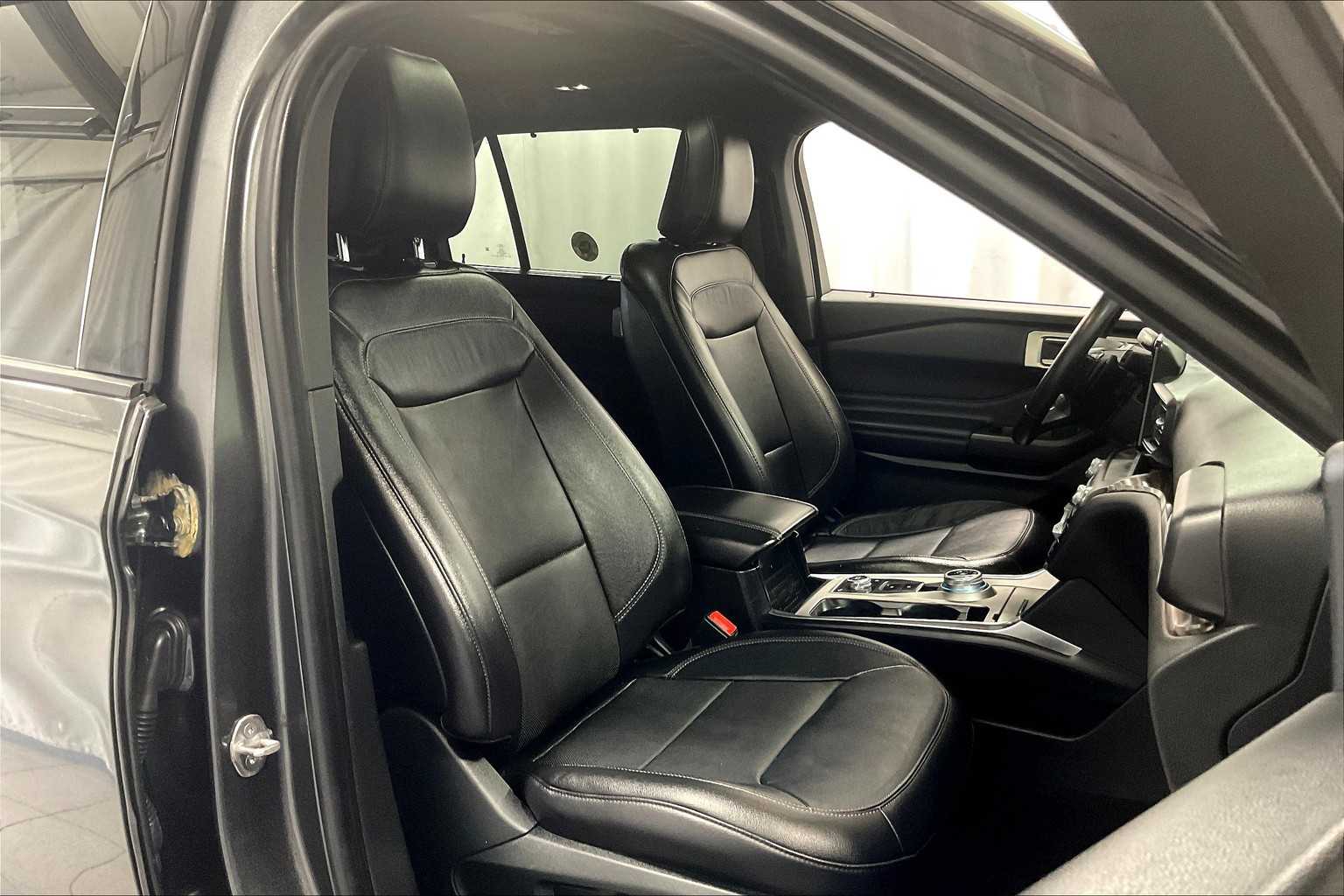2020 Ford Explorer Limited - Photo 11