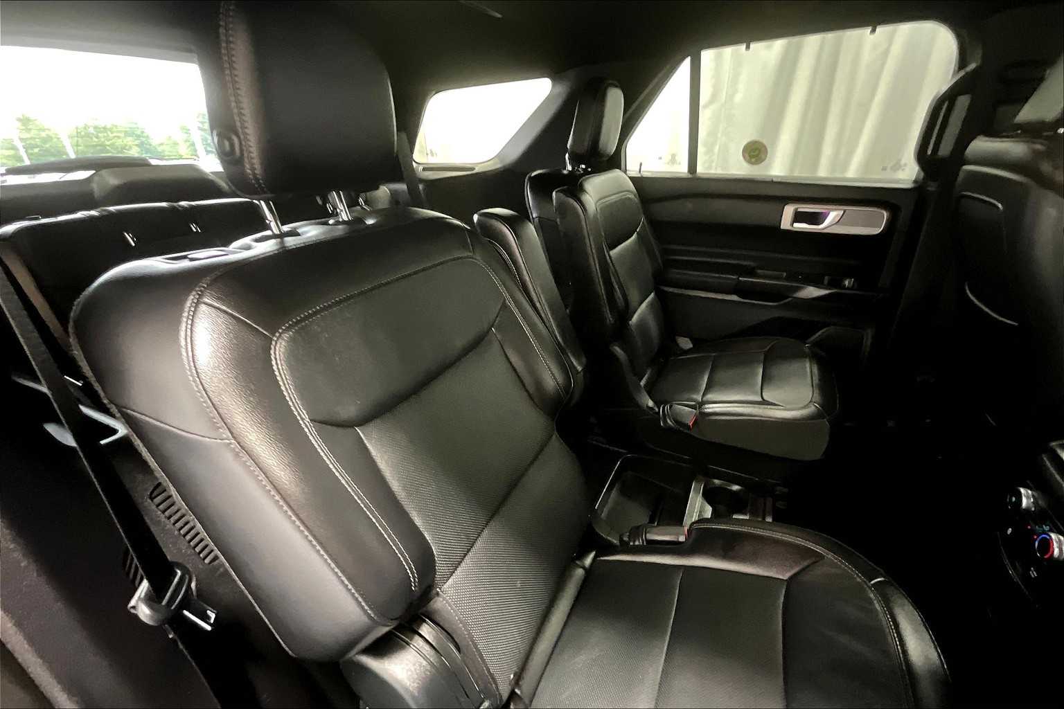 2020 Ford Explorer Limited - Photo 16