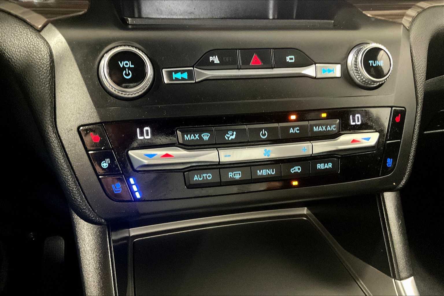2020 Ford Explorer Limited - Photo 27