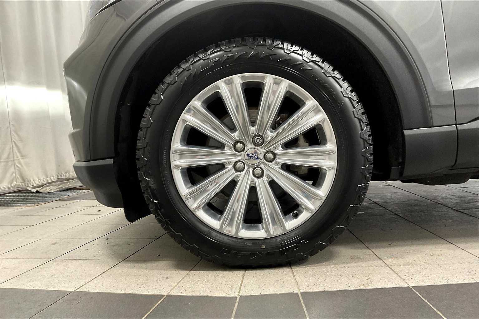 2020 Ford Explorer Limited - Photo 7