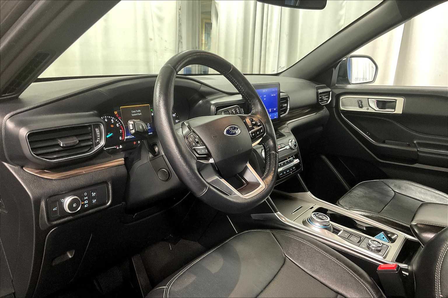 2020 Ford Explorer Limited - Photo 8
