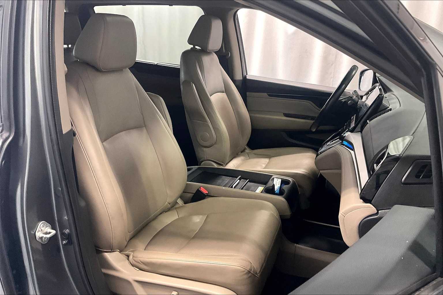 2018 Honda Odyssey Elite - Photo 11