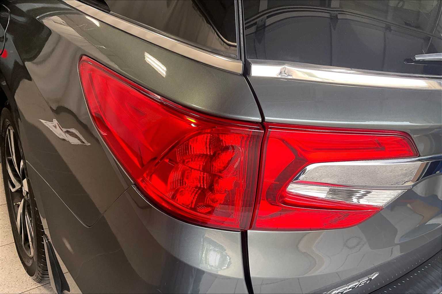 2018 Honda Odyssey Elite - Photo 35