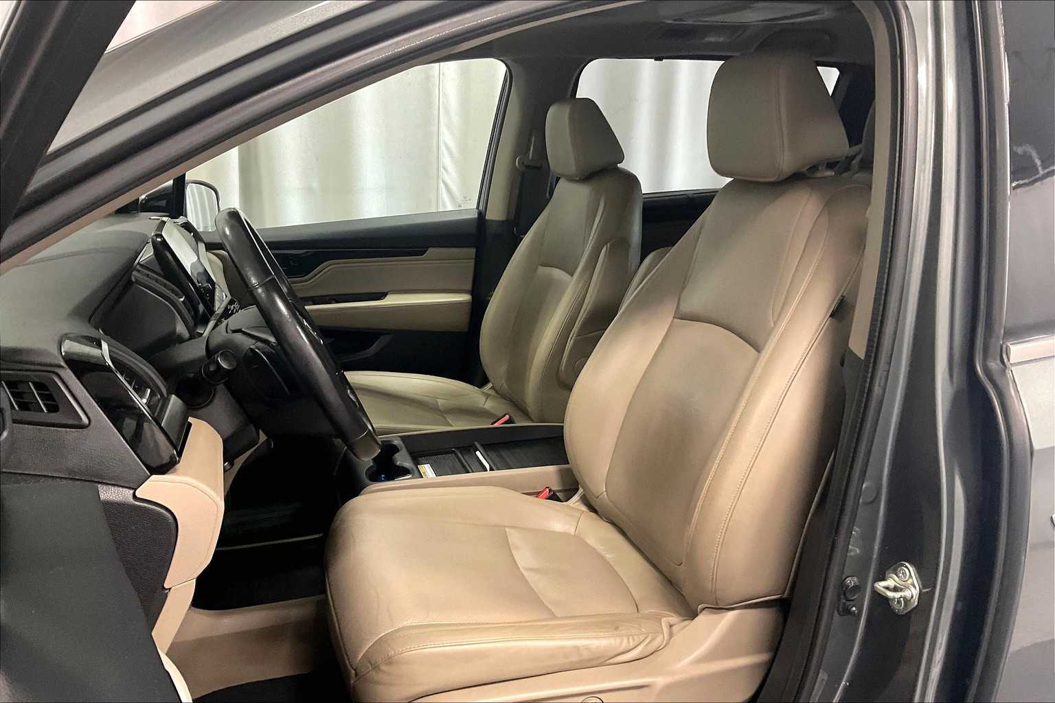 2018 Honda Odyssey Elite - Photo 10
