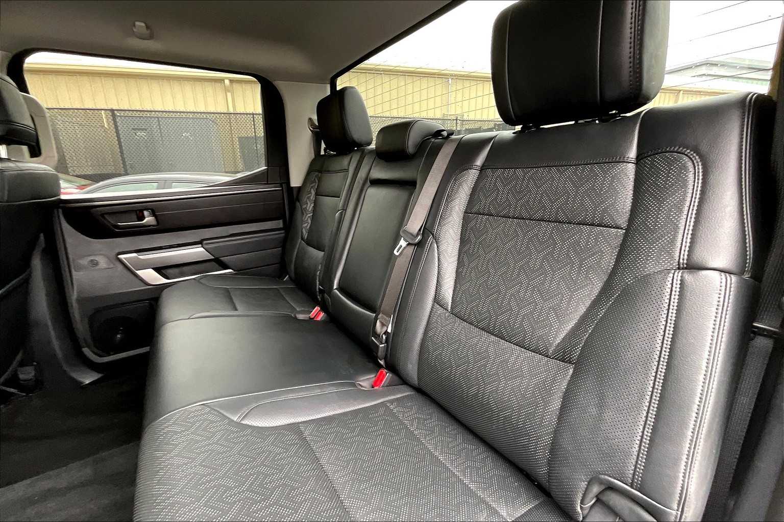 2024 Toyota Tundra SR5 - Photo 15