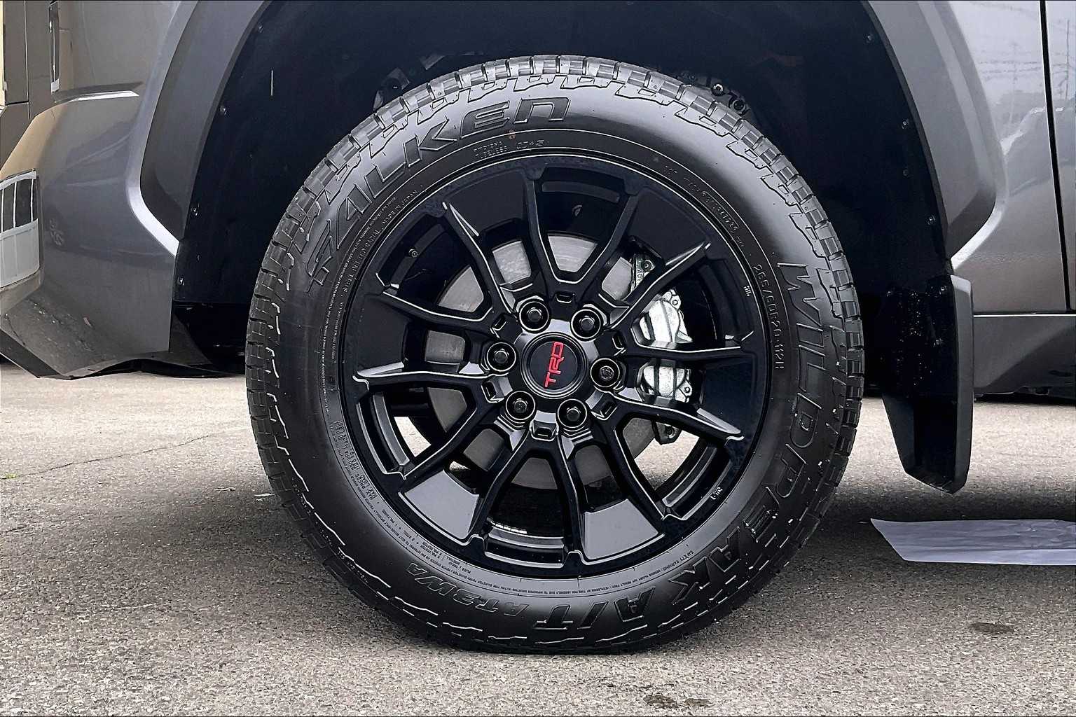 2024 Toyota Tundra SR5 - Photo 7