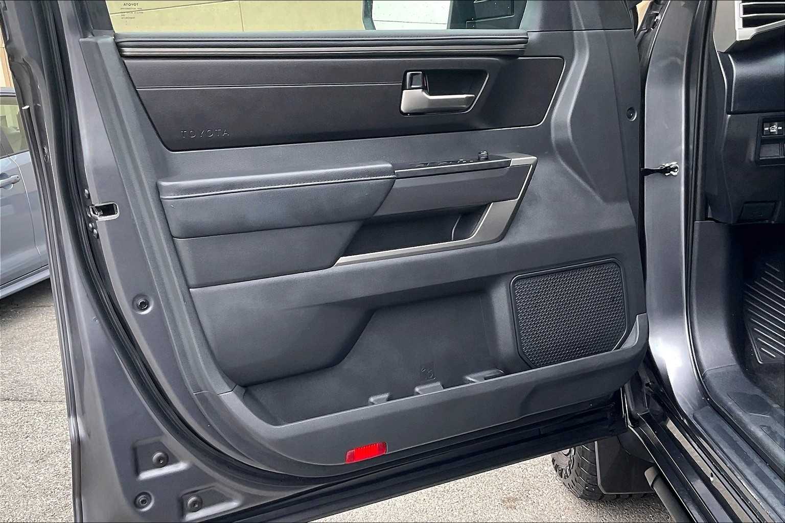 2024 Toyota Tundra SR5 - Photo 9