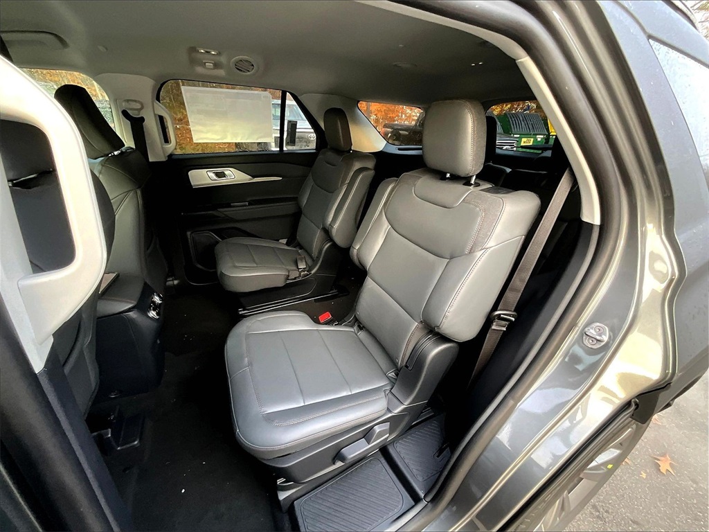 2026 Ford Explorer Active - Photo 11