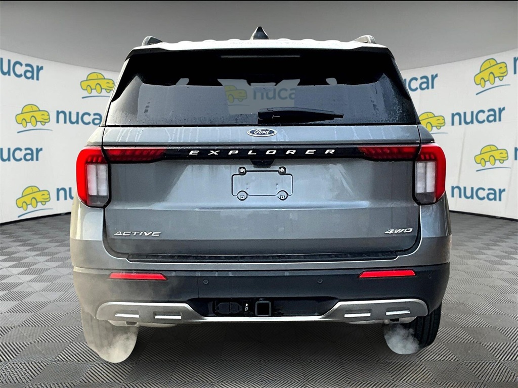 2026 Ford Explorer Active - Photo 5