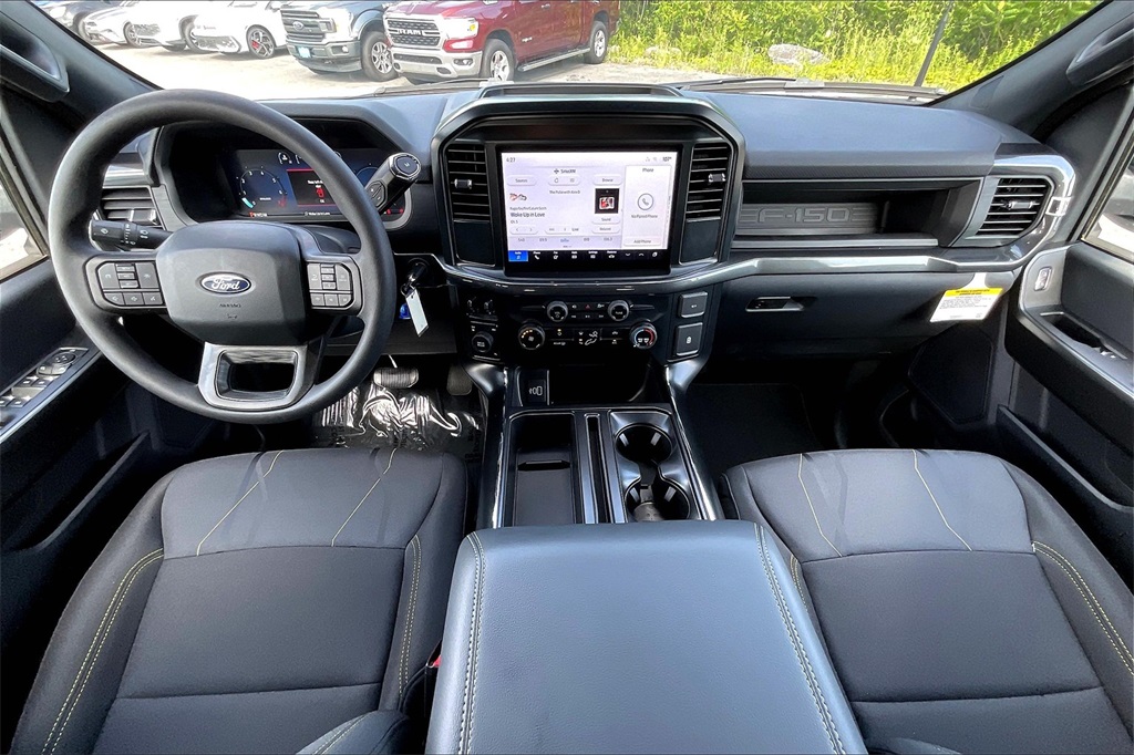 2025 Ford F-150 STX - Photo 12