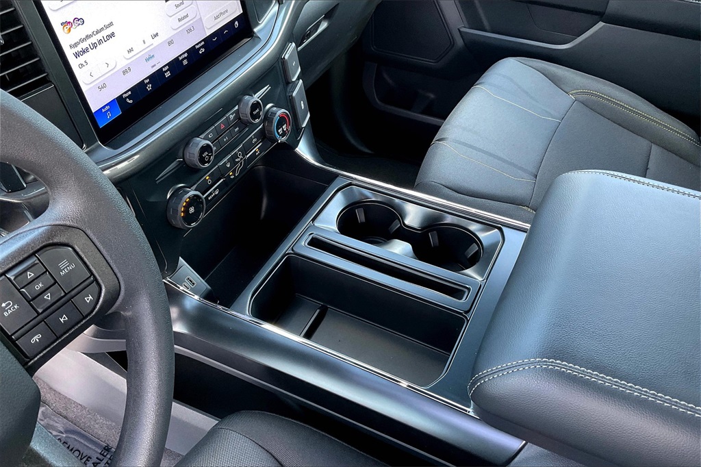 2025 Ford F-150 STX - Photo 14