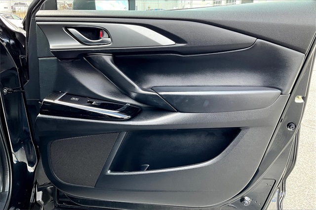 2023 Mazda CX-9 Touring - Photo 12