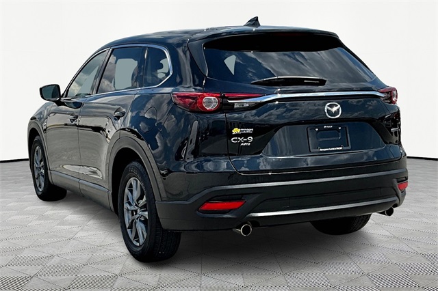 2023 Mazda CX-9 Touring - Photo 4