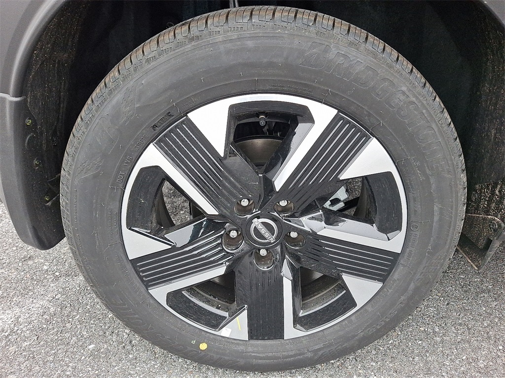 2026 Nissan Kicks SV - Photo 5