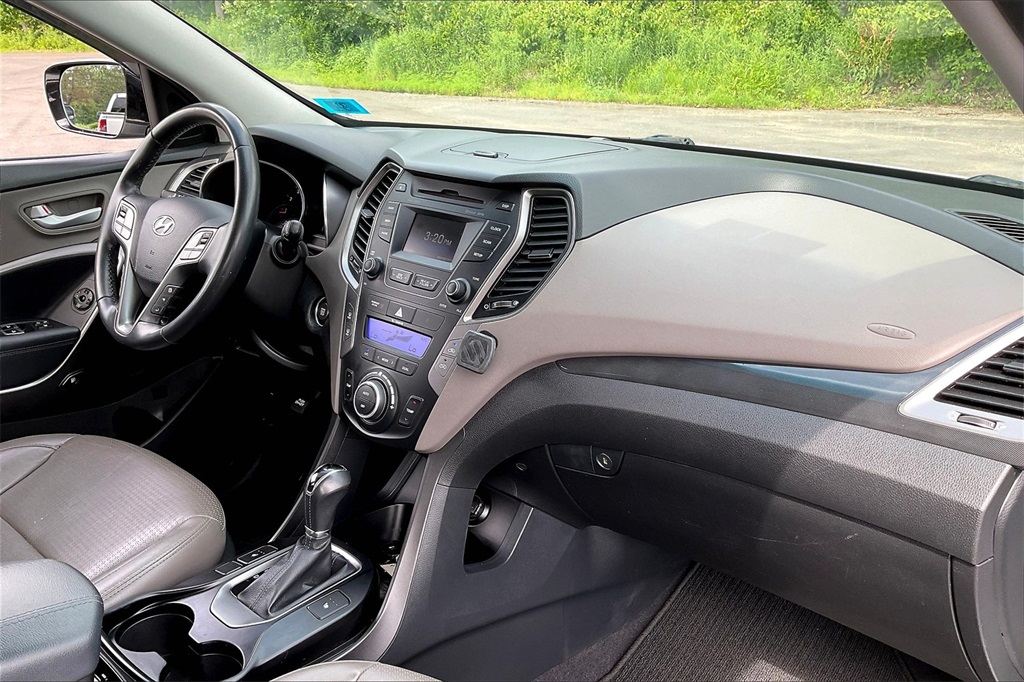 2015 Hyundai Santa Fe Sport 2.0T - Photo 13