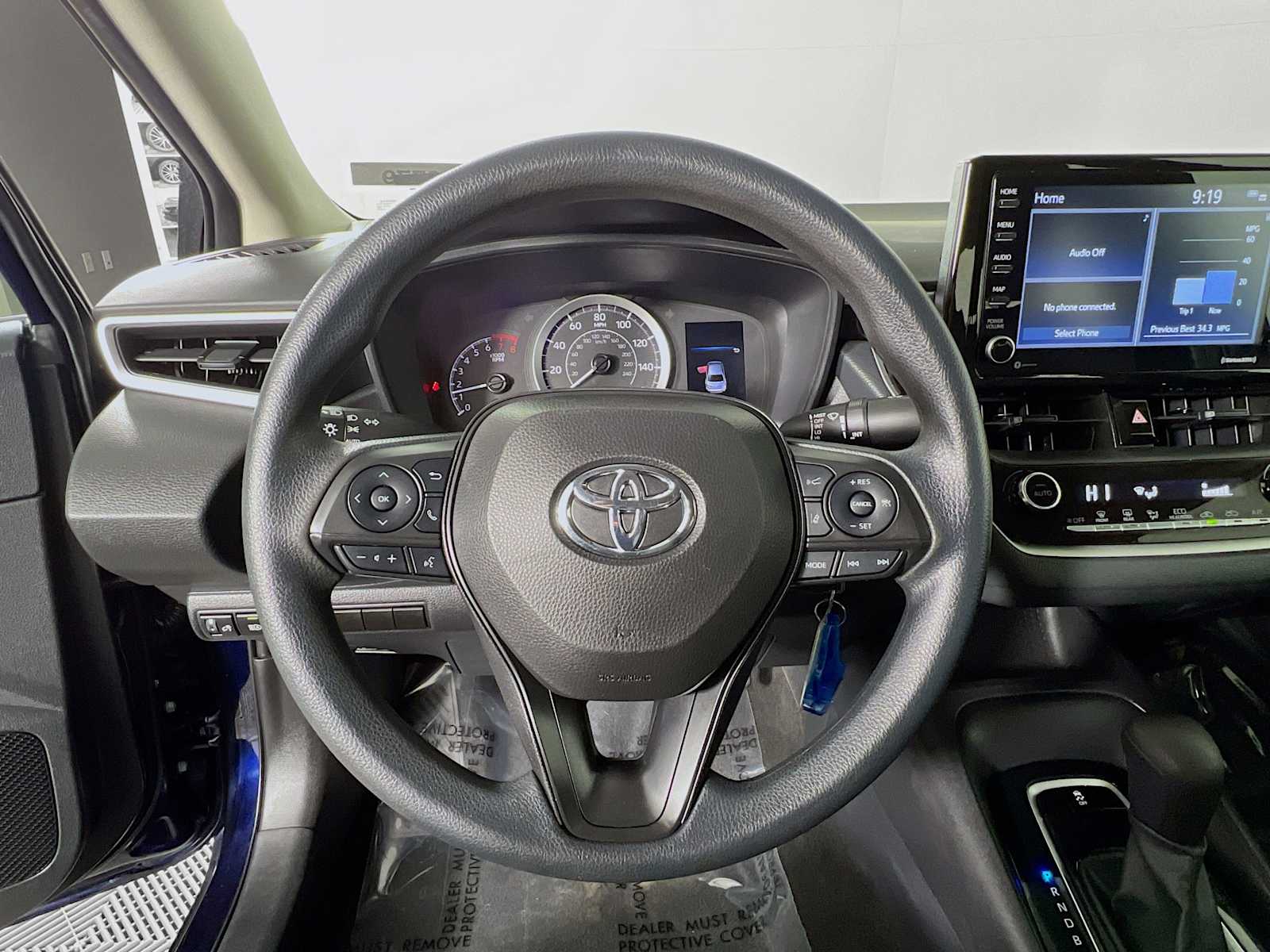 2022 Toyota Corolla LE - Photo 11