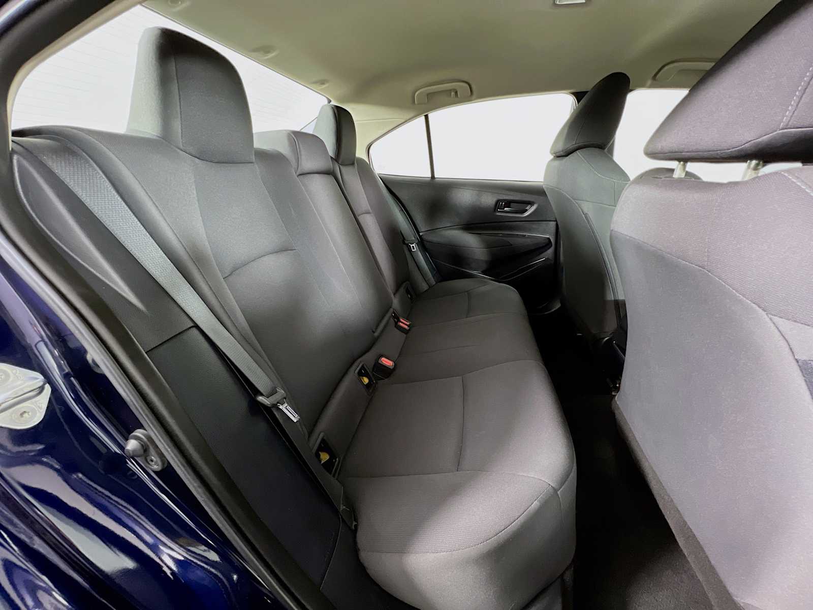 2022 Toyota Corolla LE - Photo 25