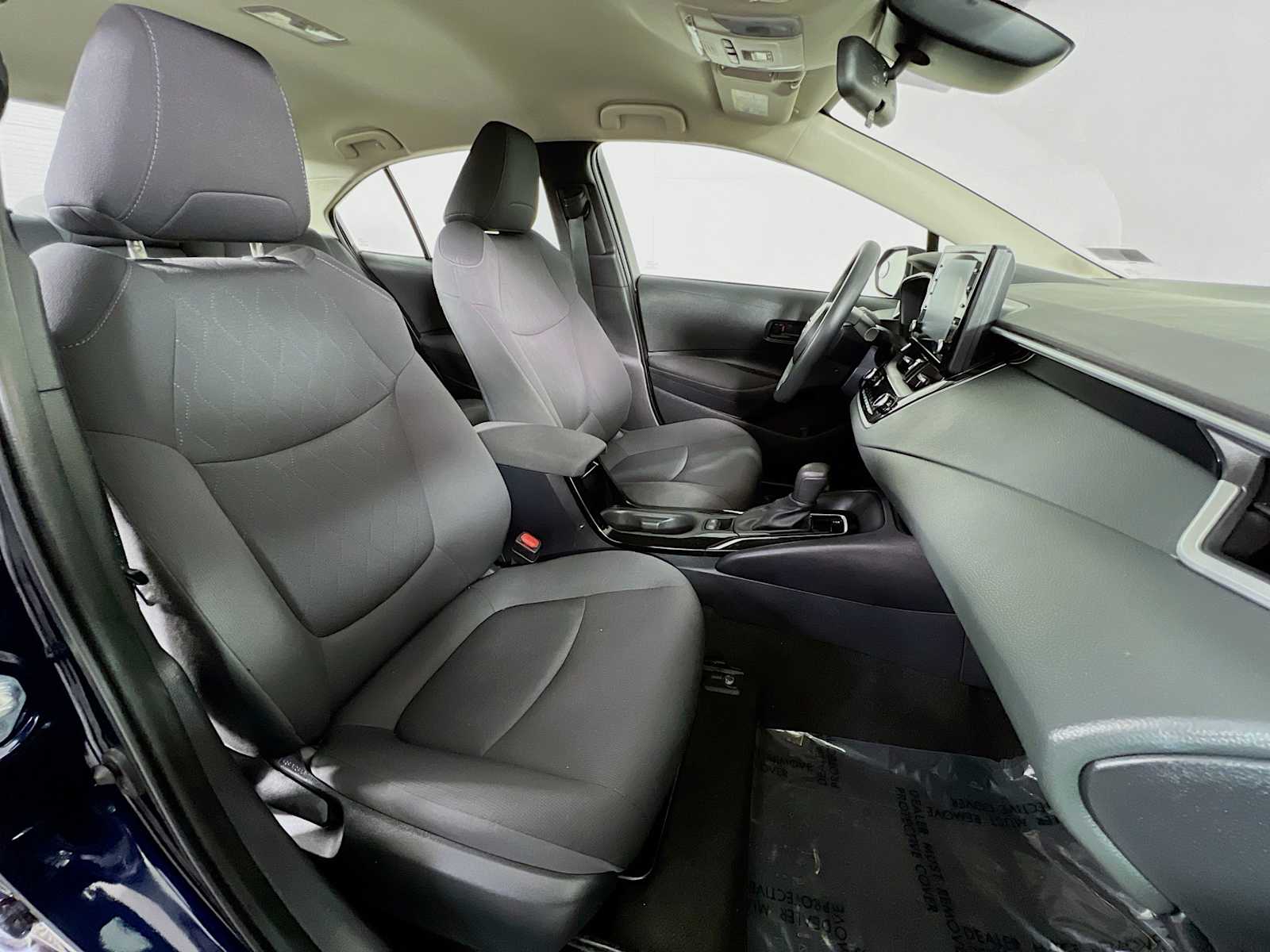 2022 Toyota Corolla LE - Photo 26