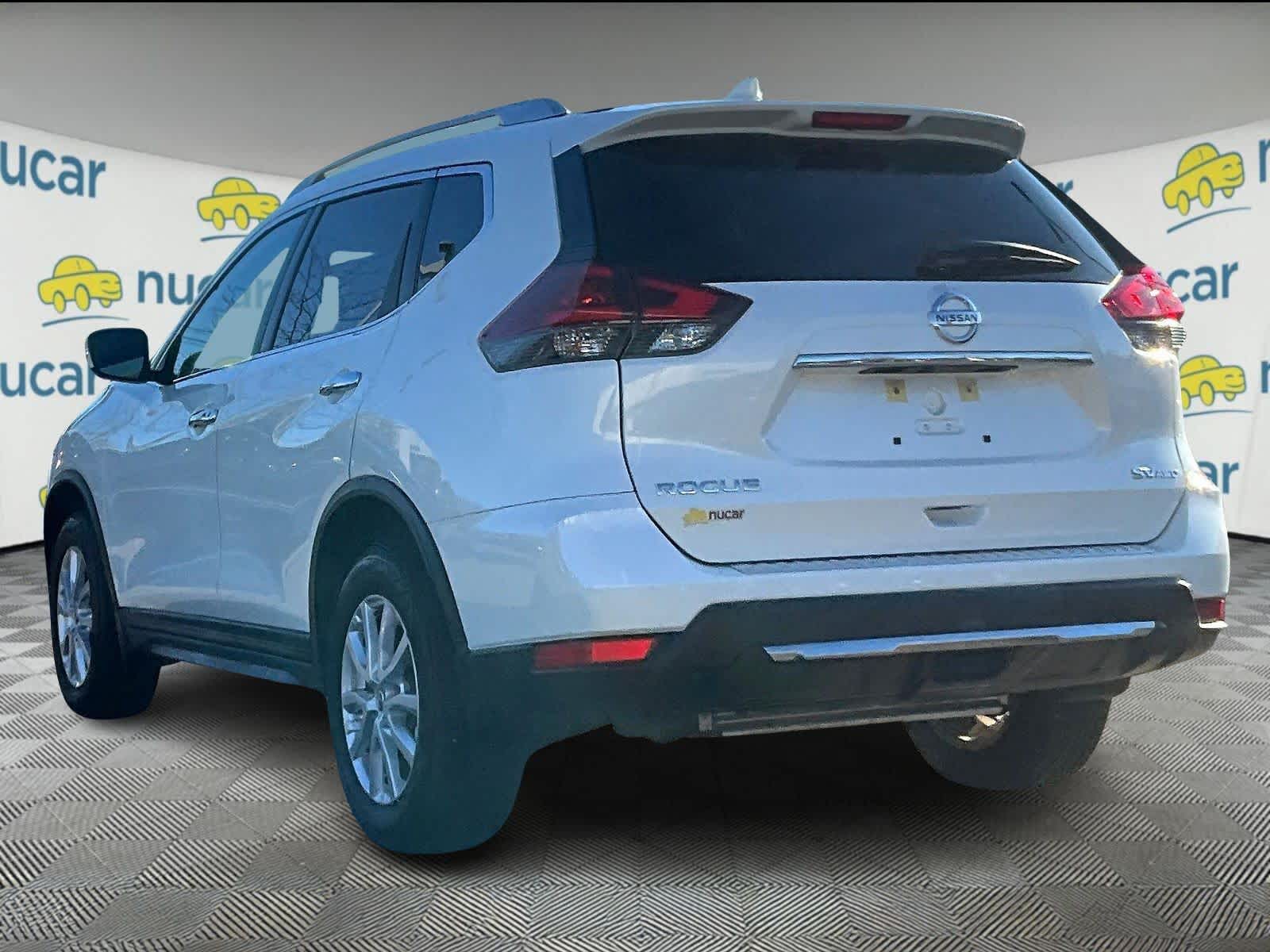 2018 Nissan Rogue SV - Photo 4